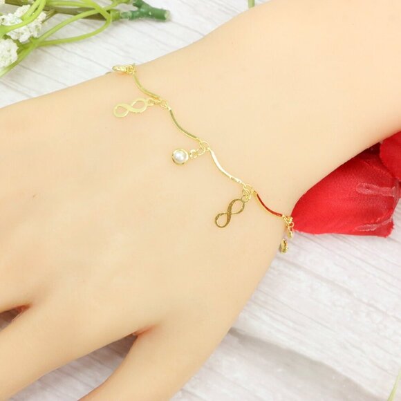 "Trendy Handmade Bracelet – A Thoughtful Gift for Girls & Women | UNVRC1020 - Picture 1 of 10